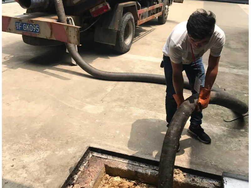 温州江滨路马桶疏通【灰桥欧洲城疏通阴沟地漏小便池】
